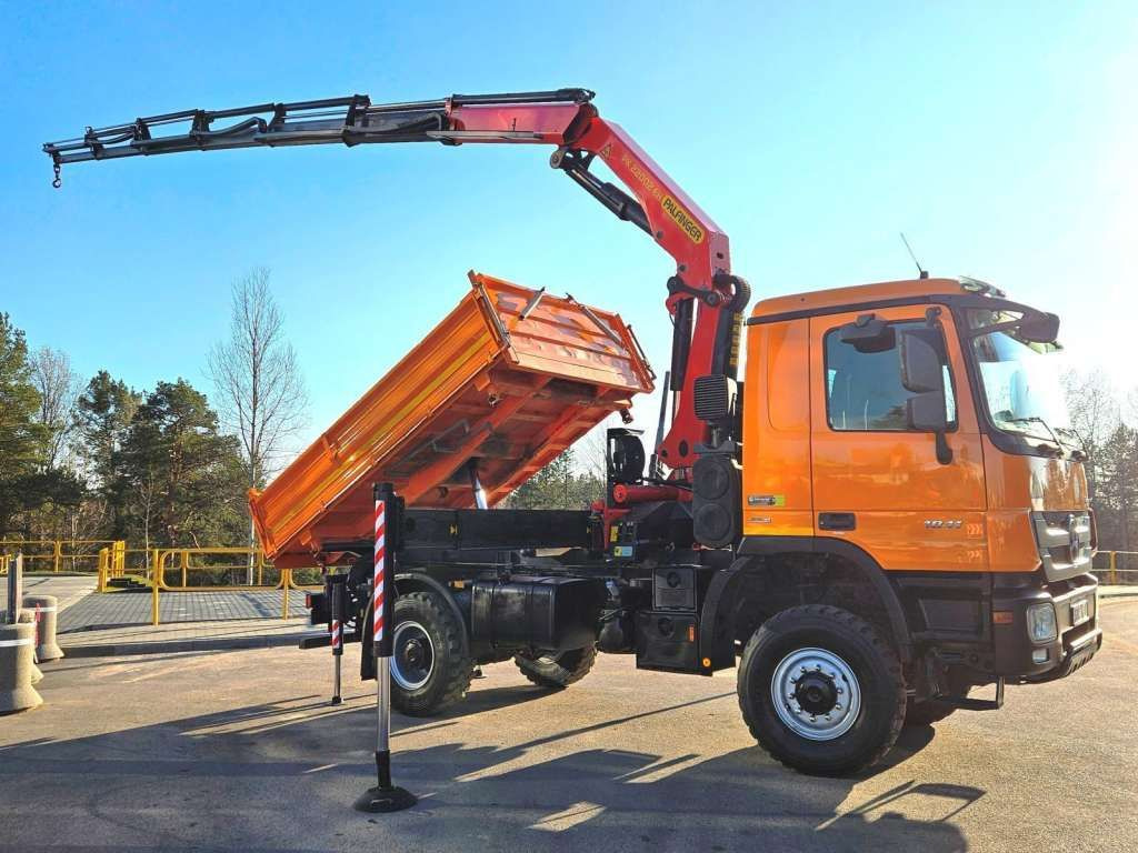 Mercedes-Benz ACTROS 1841 4x4 PALFINGER PK 22002 CRANE KIPER - Istovarivač, Kamion sa dizalicom: slika 2 Mercedes-Benz ACTROS 1841 4x4 PALFINGER PK 22002 CRANE KIPER - Istovarivač, Kamion sa dizalicom: slika 2