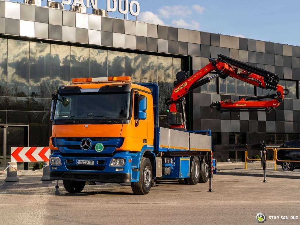 Mercedes-Benz ACTROS 2541 6x2 Palfinger PK 34002 Crane Winch - Kamion sa dizalicom: slika 2 Mercedes-Benz ACTROS 2541 6x2 Palfinger PK 34002 Crane Winch - Kamion sa dizalicom: slika 2