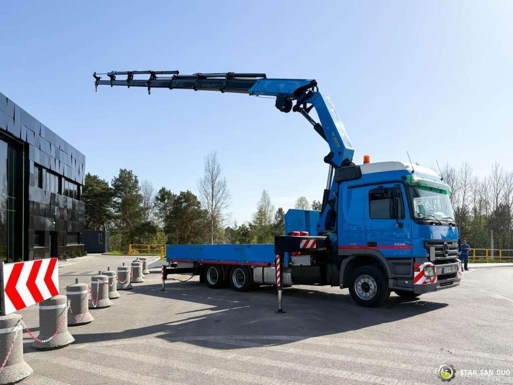 Mercedes-Benz ACTROS 2646L 6x4 PALFINGER 36002 Euro 5 Winch - Kamion sa dizalicom: slika 4 Mercedes-Benz ACTROS 2646L 6x4 PALFINGER 36002 Euro 5 Winch - Kamion sa dizalicom: slika 4