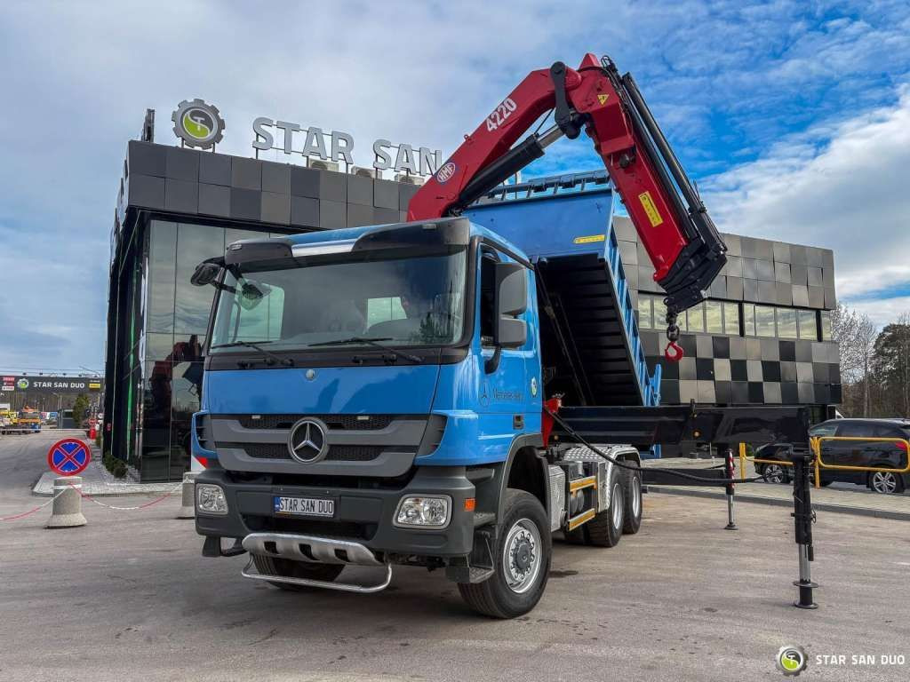 Mercedes-Benz ACTROS 3341 6x6 HMF 4220 K4 CRANE KIPPER - Kamion sa dizalicom: slika 2 Mercedes-Benz ACTROS 3341 6x6 HMF 4220 K4 CRANE KIPPER - Kamion sa dizalicom: slika 2