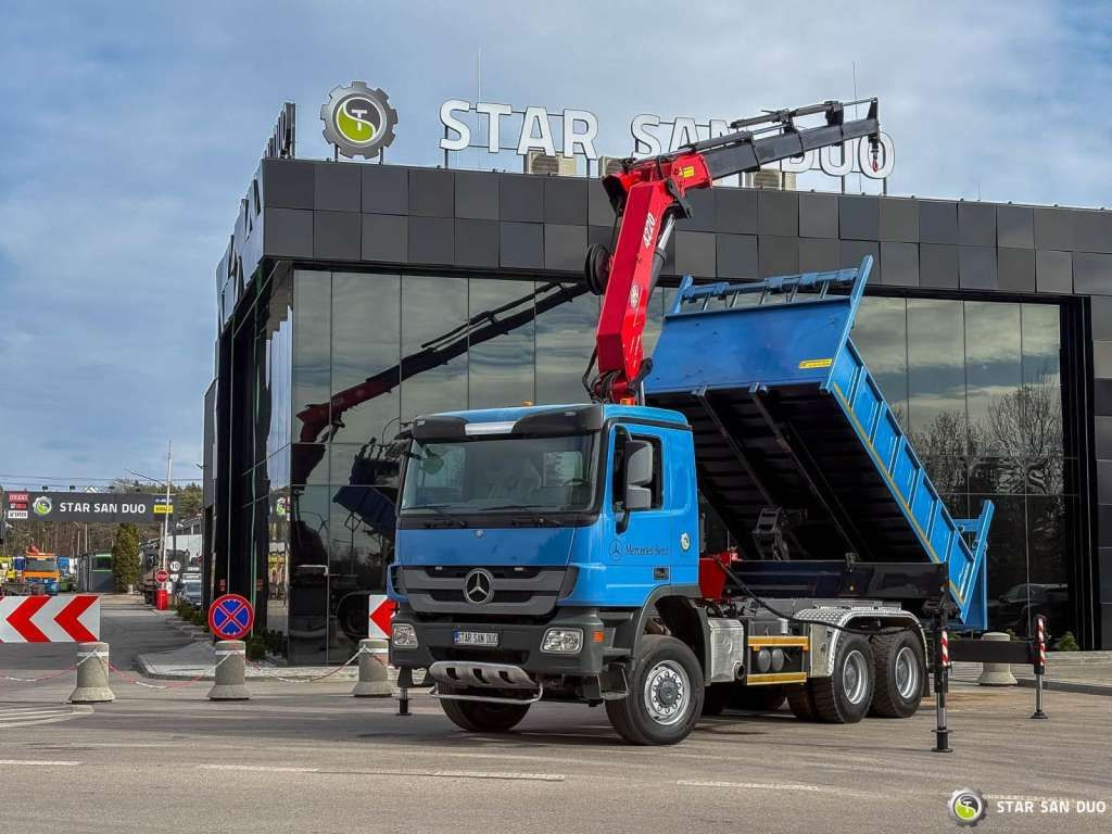 Mercedes-Benz ACTROS 3341 6x6 HMF 4220 K4 CRANE KIPPER - Kamion sa dizalicom: slika 1 Mercedes-Benz ACTROS 3341 6x6 HMF 4220 K4 CRANE KIPPER - Kamion sa dizalicom: slika 1