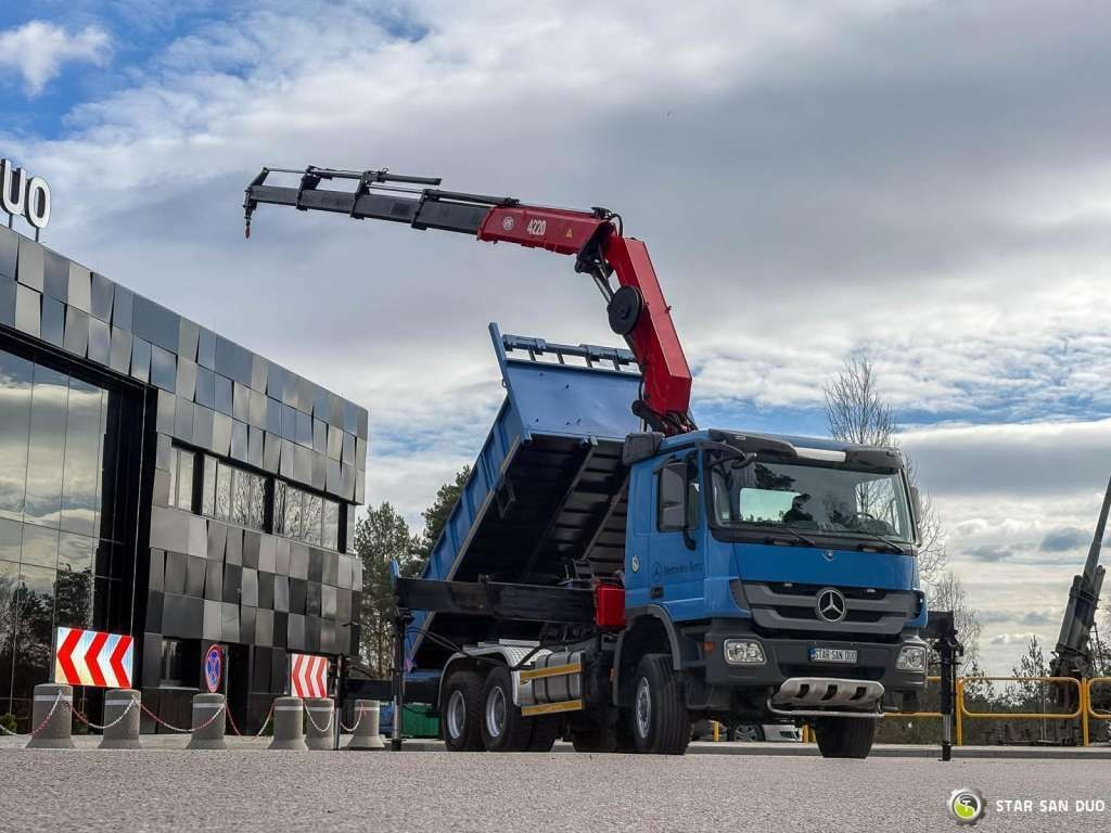 Mercedes-Benz ACTROS 3341 6x6 HMF 4220 K4 CRANE KIPPER - Kamion sa dizalicom: slika 3 Mercedes-Benz ACTROS 3341 6x6 HMF 4220 K4 CRANE KIPPER - Kamion sa dizalicom: slika 3