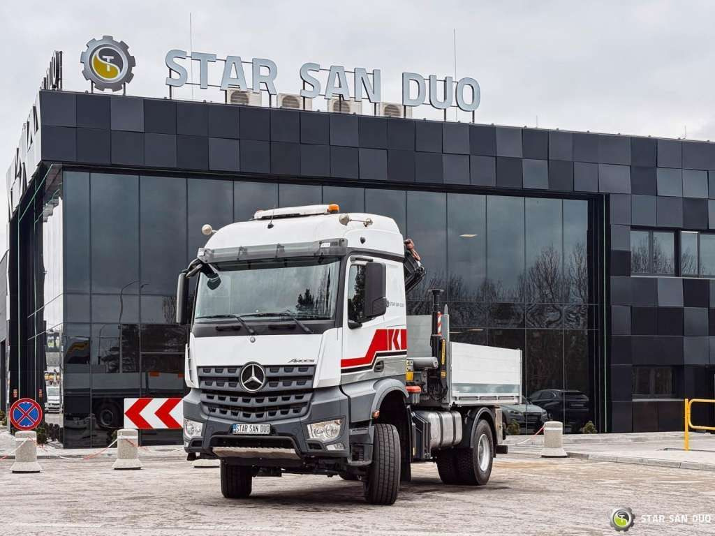 Mercedes-Benz AROCS 1851 PALFINGER PK 20002 Crane Kran - Kamion sa dizalicom: slika 2 Mercedes-Benz AROCS 1851 PALFINGER PK 20002 Crane Kran - Kamion sa dizalicom: slika 2