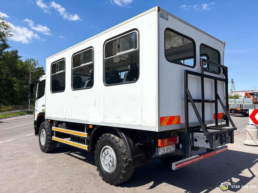 Mercedes-Benz ATEGO 1326 4x4 Double Cab Camper BUS - Kamion sa golom šasijom i zatvorenom kabinom: slika 4 Mercedes-Benz ATEGO 1326 4x4 Double Cab Camper BUS - Kamion sa golom šasijom i zatvorenom kabinom: slika 4