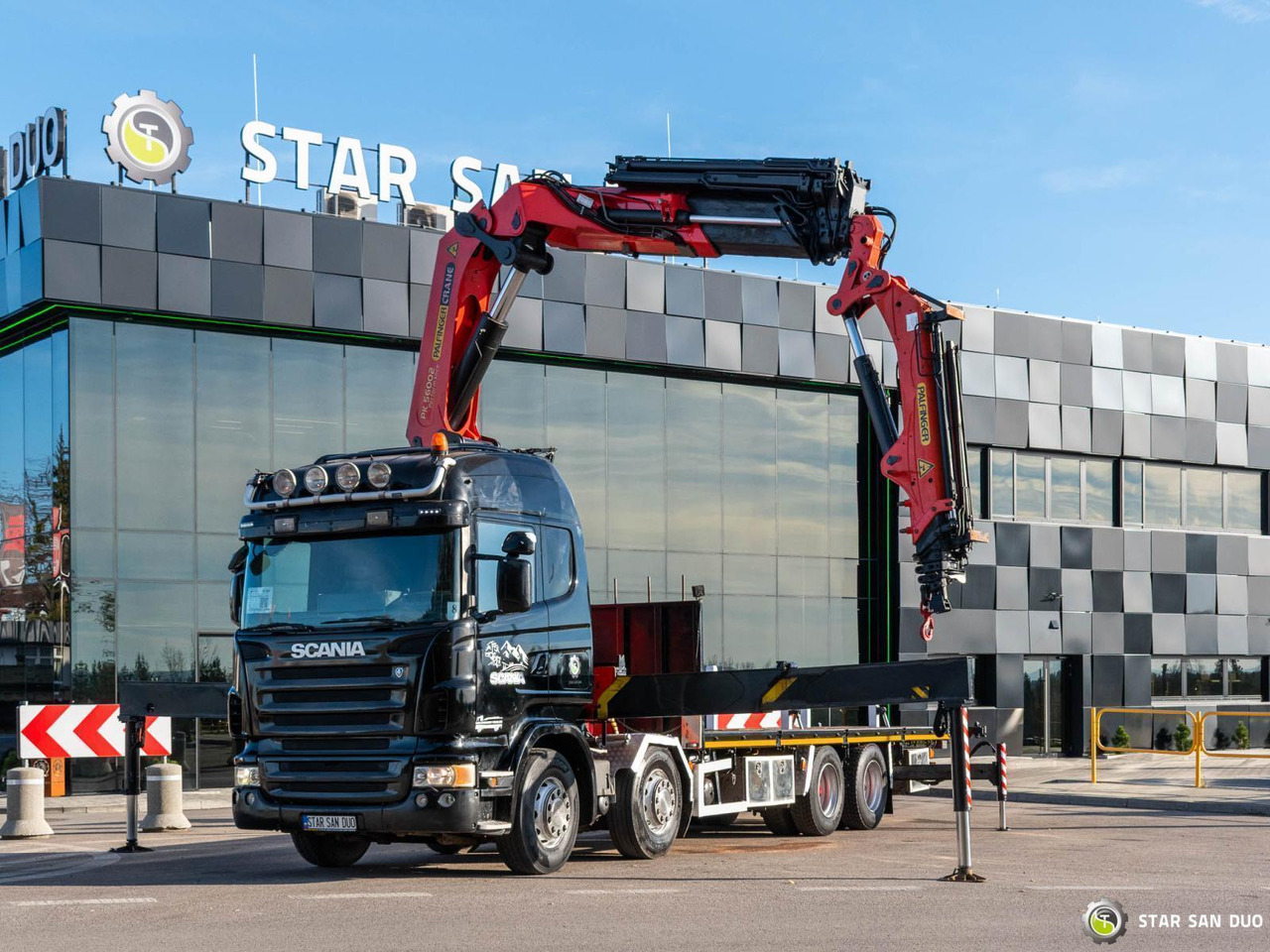 - Kamion sa dizalicom: slika 4 - Kamion sa dizalicom: slika 4