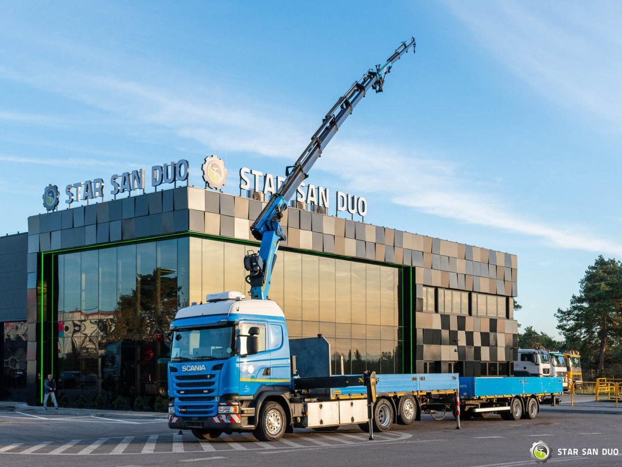 - Kamion sa dizalicom: slika 5 - Kamion sa dizalicom: slika 5