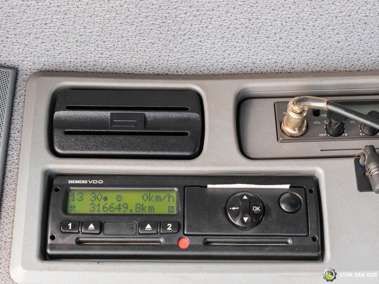 Kamion sa dizalicom : slika 21 Kamion sa dizalicom : slika 21