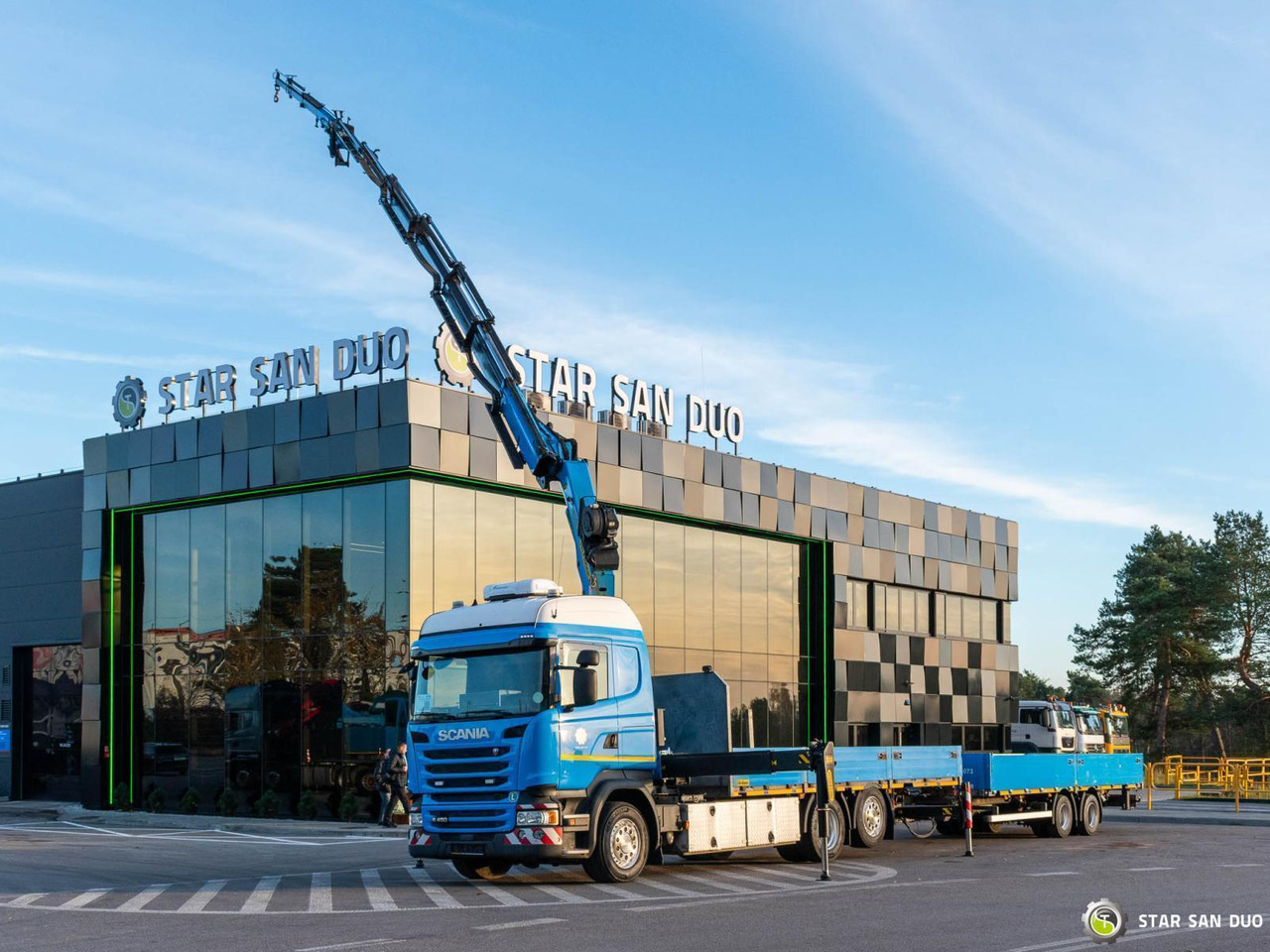 - Kamion sa dizalicom: slika 4 - Kamion sa dizalicom: slika 4