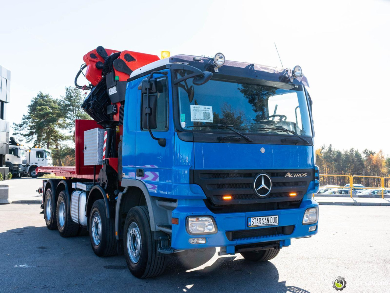 Kamion sa dizalicom : slika 14 Kamion sa dizalicom : slika 14