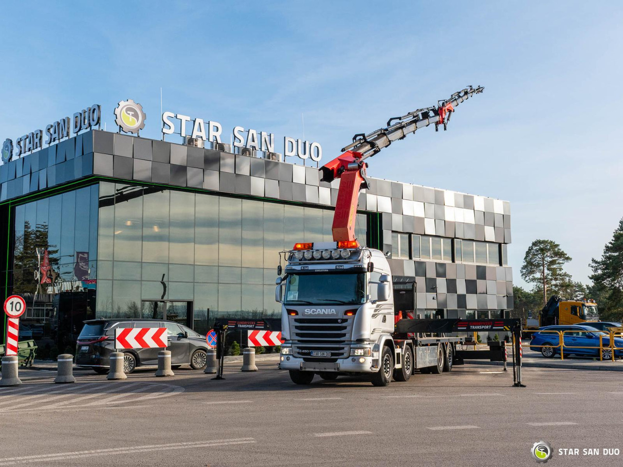 - Kamion sa dizalicom: slika 5 - Kamion sa dizalicom: slika 5