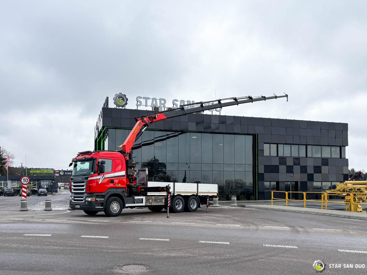 - Kamion sa dizalicom: slika 5 - Kamion sa dizalicom: slika 5