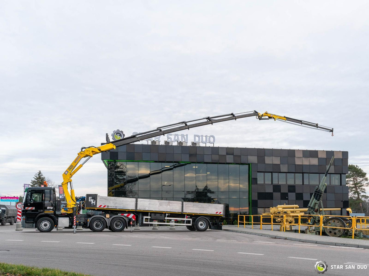 - Kamion sa dizalicom: slika 4 - Kamion sa dizalicom: slika 4