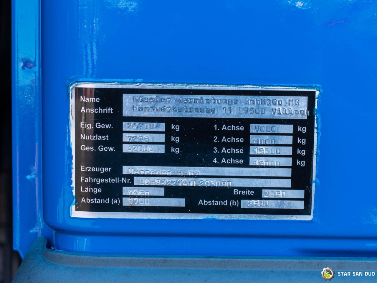 Kamion sa dizalicom : slika 23 Kamion sa dizalicom : slika 23