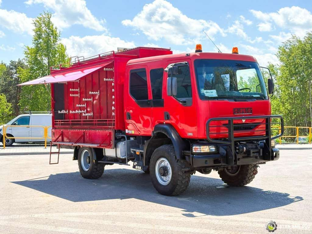 Renault MIDLUM 4x4 DOKA Brigade Double Cabin Camper - Kamion sa golom šasijom i zatvorenom kabinom: slika 3 Renault MIDLUM 4x4 DOKA Brigade Double Cabin Camper - Kamion sa golom šasijom i zatvorenom kabinom: slika 3