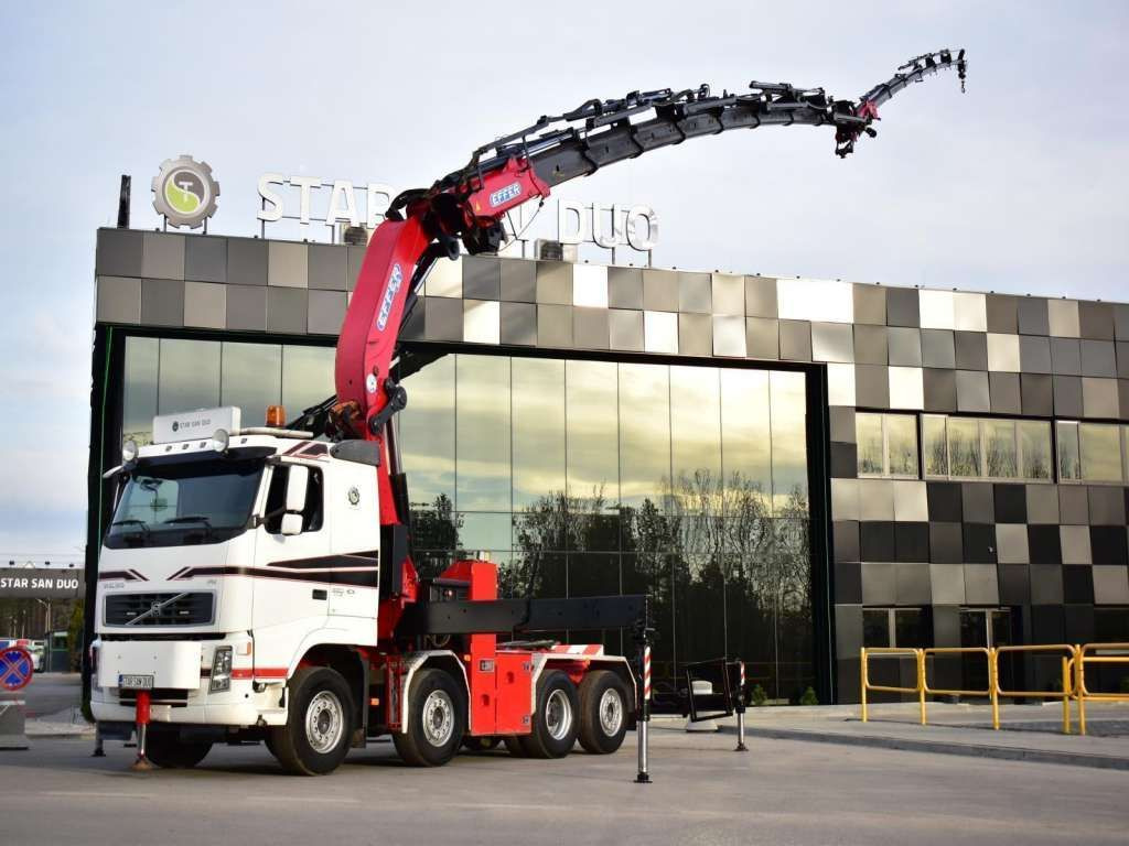 Volvo FH 520 8x2 EFFER 850 Fly Jib Winch 5th - Tegljač: slika 5 Volvo FH 520 8x2 EFFER 850 Fly Jib Winch 5th - Tegljač: slika 5