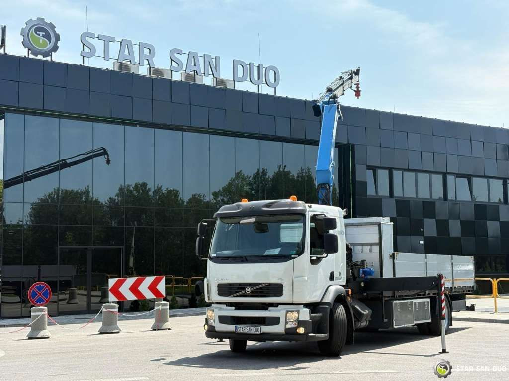 Volvo FE 240 4x2 HMF 1560 K3 HDS Rotator Crane Kran - Kamion sa dizalicom: slika 3 Volvo FE 240 4x2 HMF 1560 K3 HDS Rotator Crane Kran - Kamion sa dizalicom: slika 3