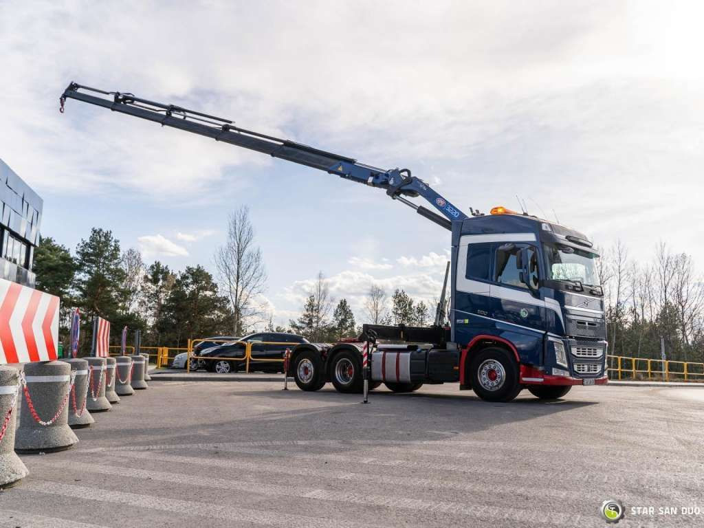 Volvo FH 500 6x2 HMF 3220-K5 HDS Crane Euro 6 - Kamion sa dizalicom, Tegljač: slika 3 Volvo FH 500 6x2 HMF 3220-K5 HDS Crane Euro 6 - Kamion sa dizalicom, Tegljač: slika 3