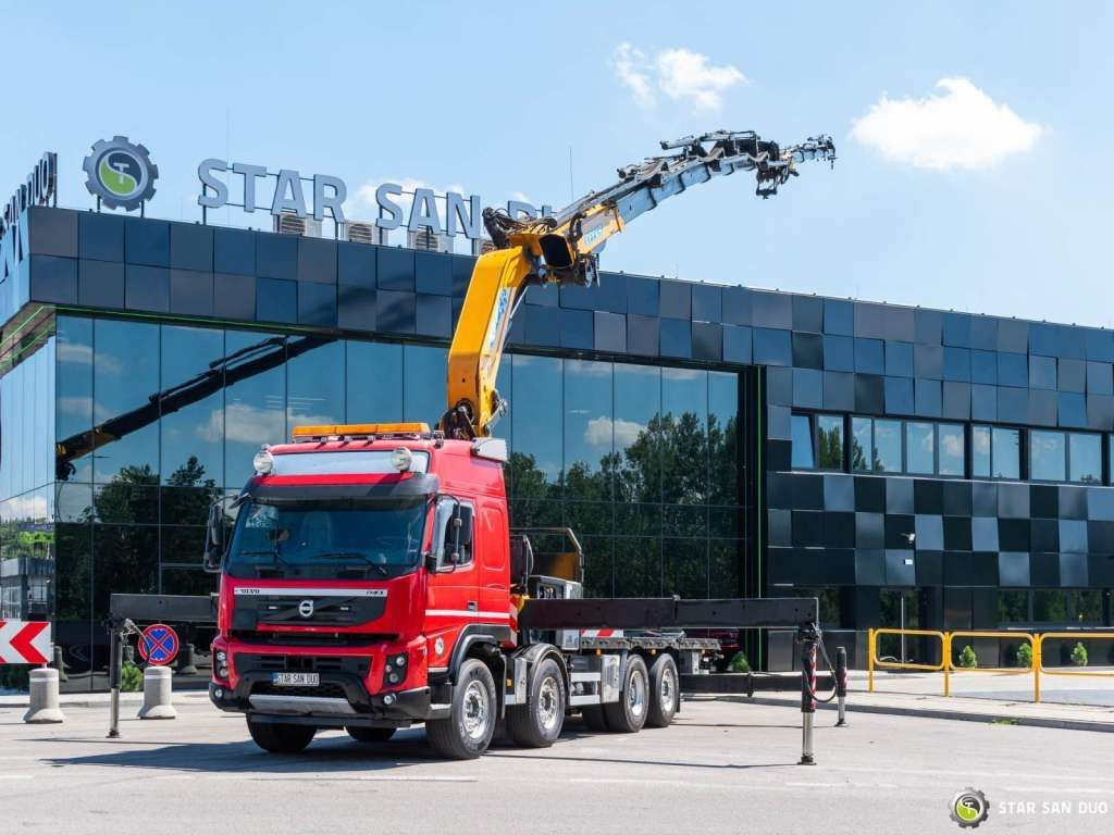 Volvo FMX 500 8x2 Effer 585 Fly Jib Winch Crane Kran - Kamion sa dizalicom: slika 1 Volvo FMX 500 8x2 Effer 585 Fly Jib Winch Crane Kran - Kamion sa dizalicom: slika 1