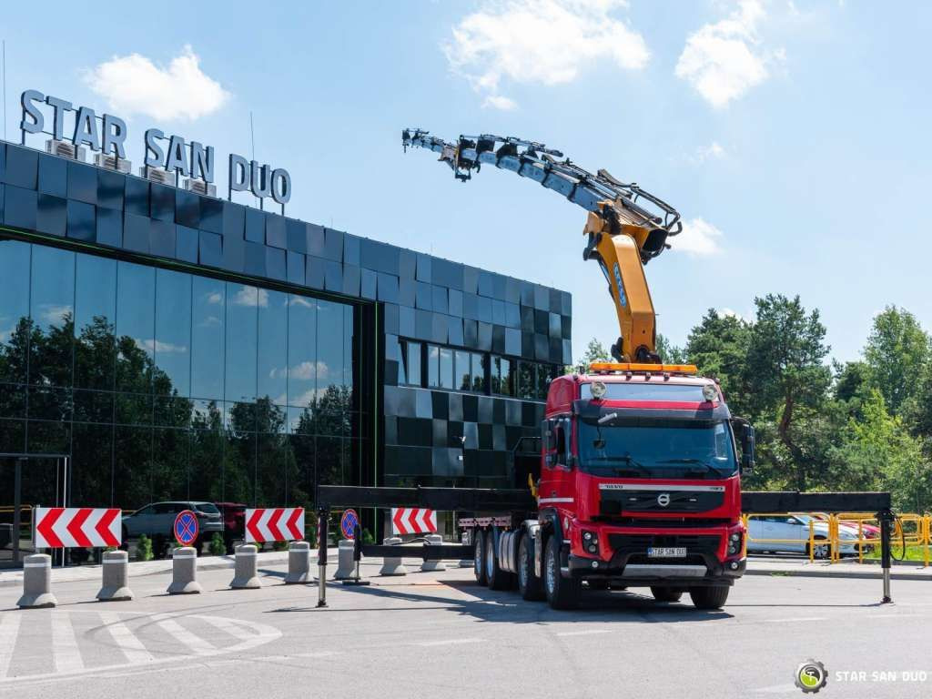 Volvo FMX 500 8x2 Effer 585 Fly Jib Winch Crane Kran - Kamion sa dizalicom: slika 5 Volvo FMX 500 8x2 Effer 585 Fly Jib Winch Crane Kran - Kamion sa dizalicom: slika 5