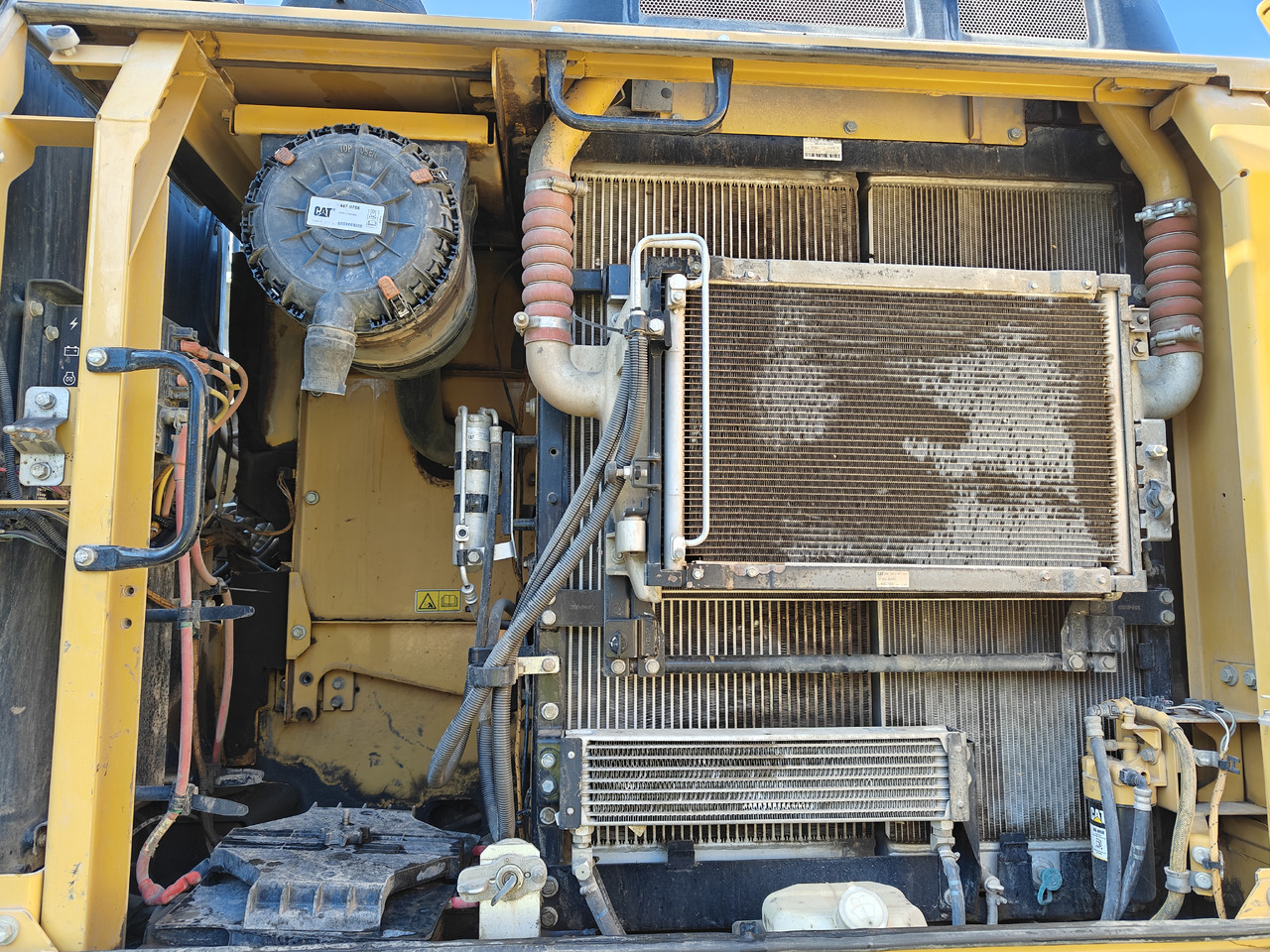 Bager CATERPILLAR 320 EL: slika 22 Bager CATERPILLAR 320 EL: slika 22