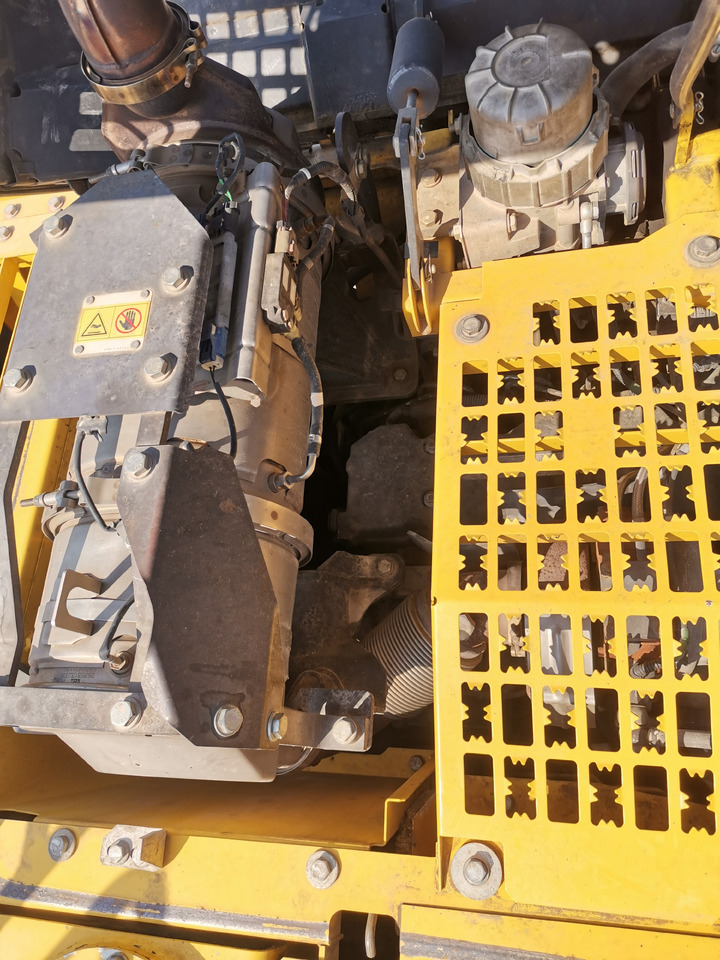 Bager KOMATSU PC240: slika 13 Bager KOMATSU PC240: slika 13