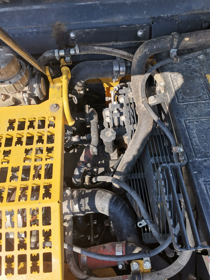 Bager KOMATSU PC240: slika 12 Bager KOMATSU PC240: slika 12