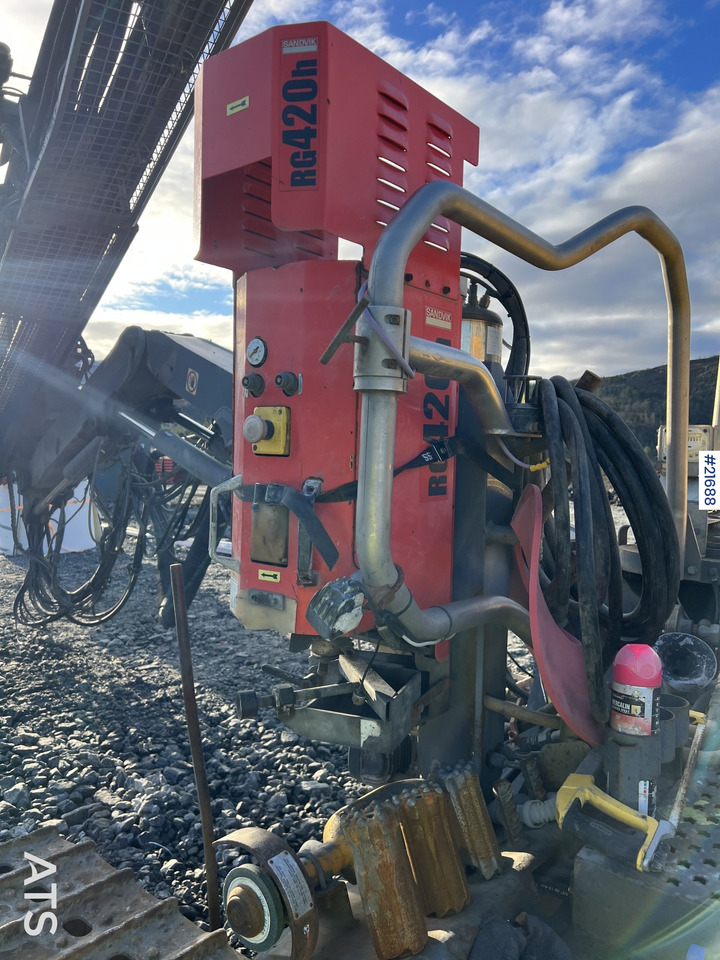 Veliki kamon za bušenje Atlas Copco T35R-01 Borerigg m/ cop 2540 hammer, sliper og Leica gps: slika 15 Veliki kamon za bušenje Atlas Copco T35R-01 Borerigg m/ cop 2540 hammer, sliper og Leica gps: slika 15