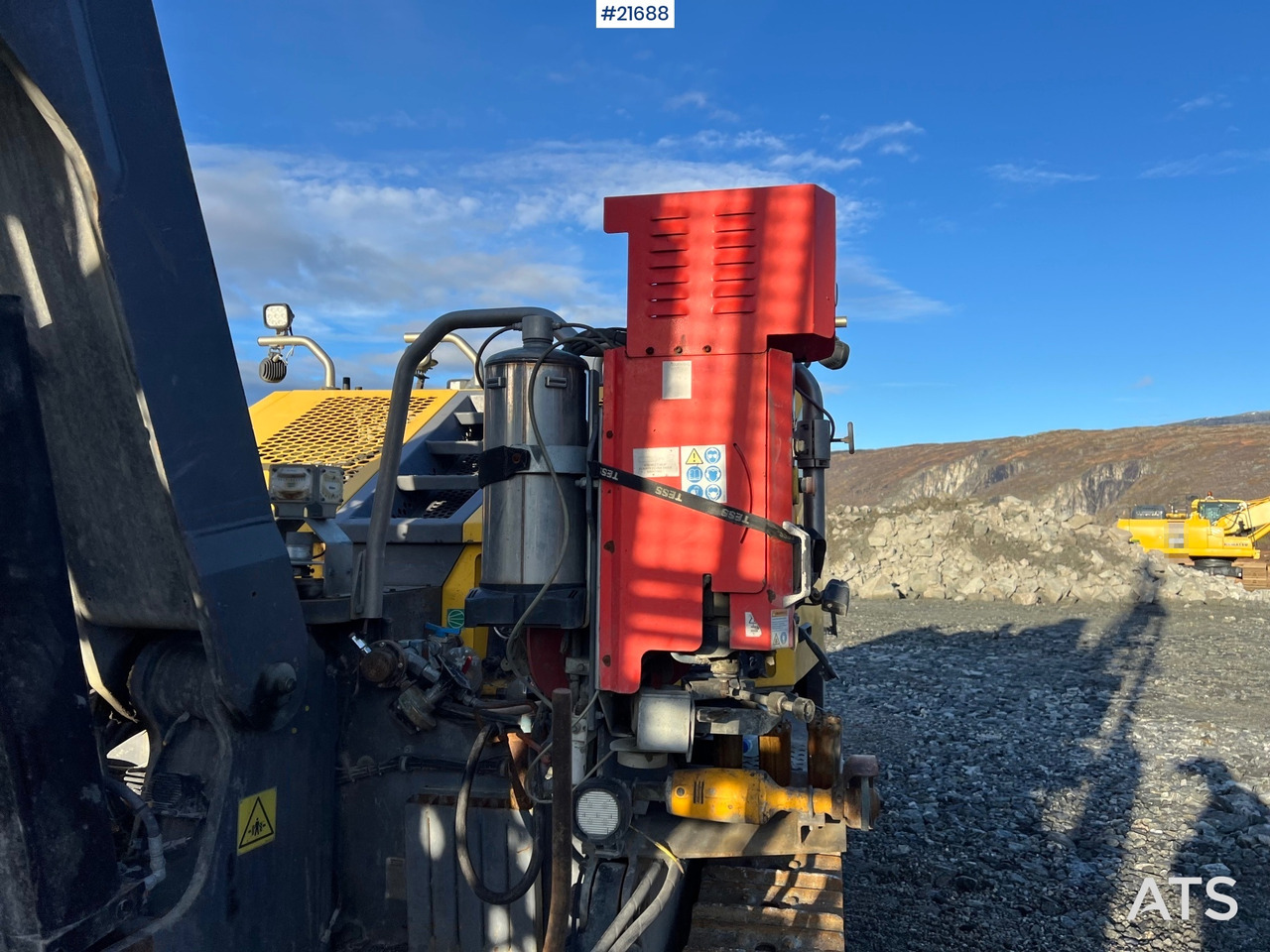 Veliki kamon za bušenje Atlas Copco T35R-01 Borerigg m/ cop 2540 hammer, sliper og Leica gps: slika 32 Veliki kamon za bušenje Atlas Copco T35R-01 Borerigg m/ cop 2540 hammer, sliper og Leica gps: slika 32