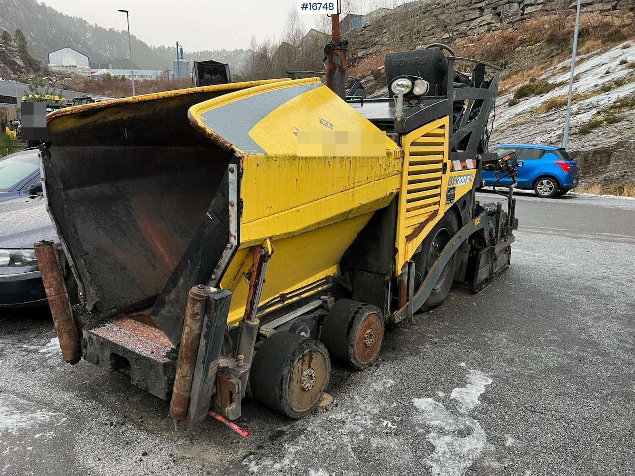 Bomag BF 300P - Mašina za asfalt: slika 1 Bomag BF 300P - Mašina za asfalt: slika 1