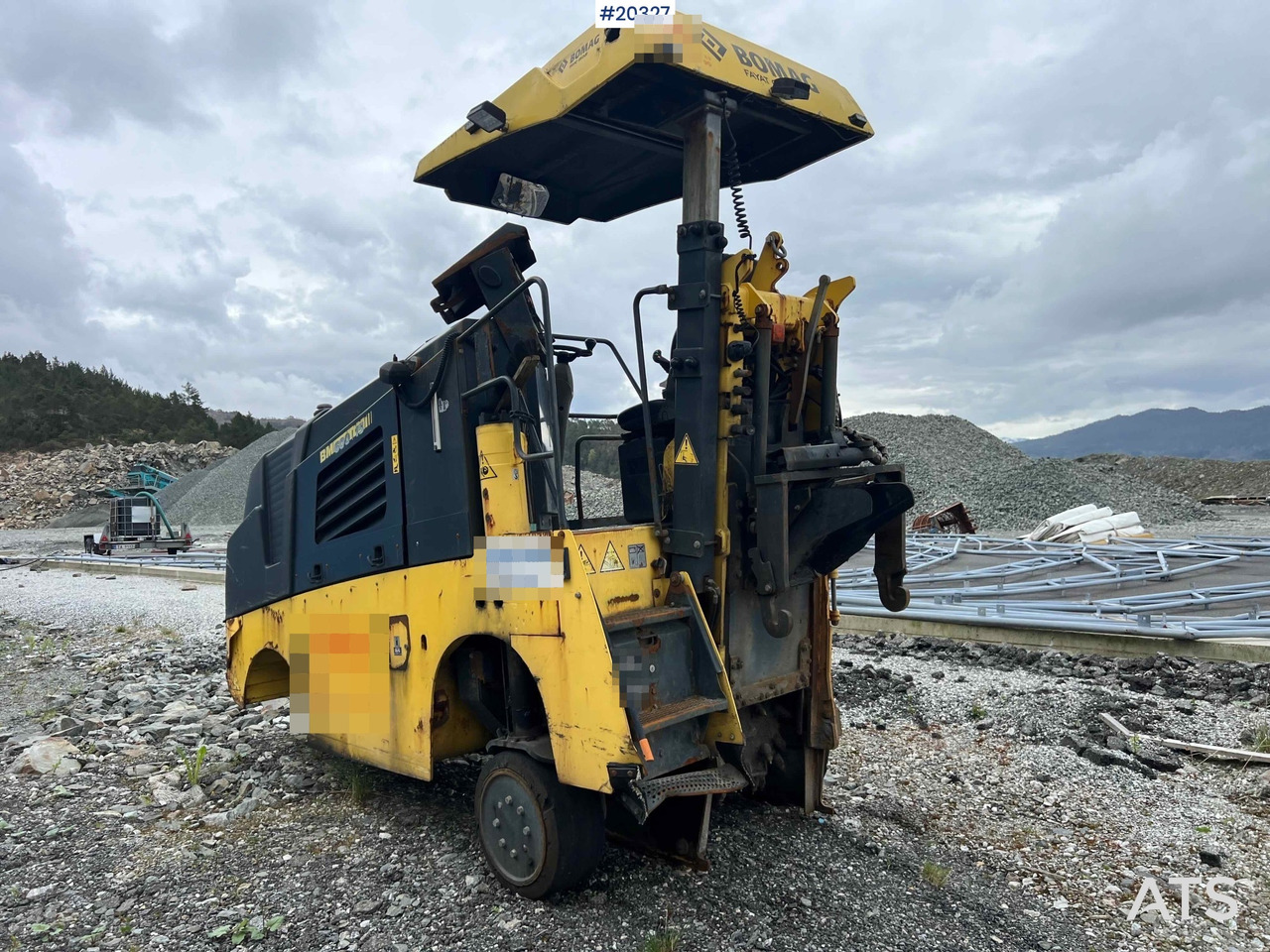 Bomag BM600/15 - Mašina za asfalt: slika 1 Bomag BM600/15 - Mašina za asfalt: slika 1