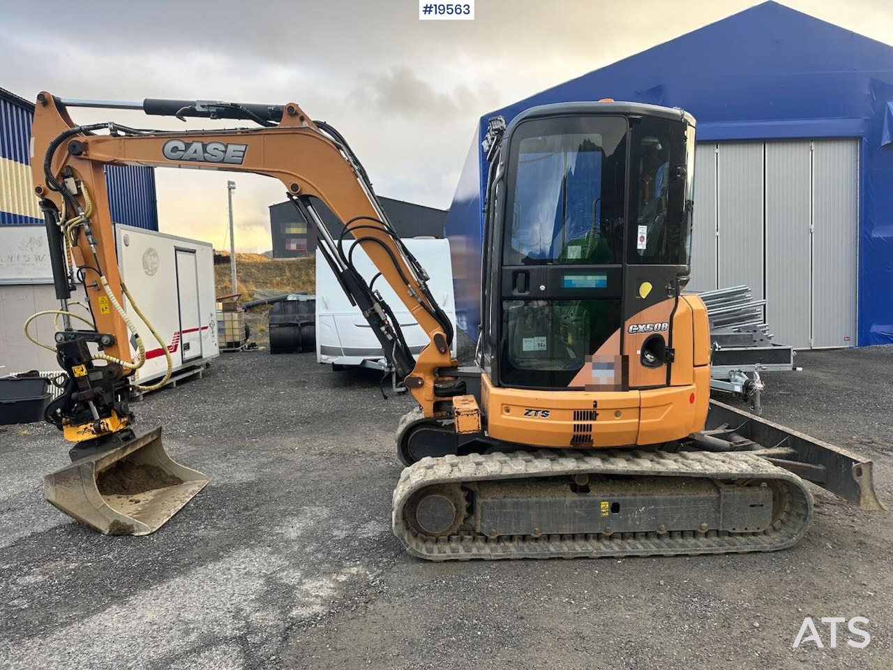 Case CX50B gravemaskin m/ rototilt, hammer, klype og 3 skuffer. Lavt timetall! - Bager: slika 4 Case CX50B gravemaskin m/ rototilt, hammer, klype og 3 skuffer. Lavt timetall! - Bager: slika 4