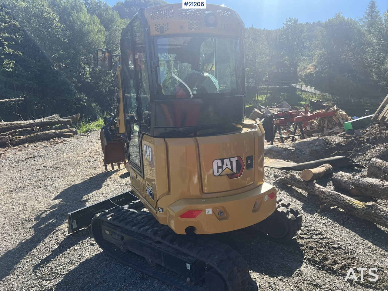 Caterpillar 302.7 CR gravemaskin m/ rototilt, pusseskuff,graveskuffe,klype og grøfteskuffe - Mini bager: slika 3 Caterpillar 302.7 CR gravemaskin m/ rototilt, pusseskuff,graveskuffe,klype og grøfteskuffe - Mini bager: slika 3