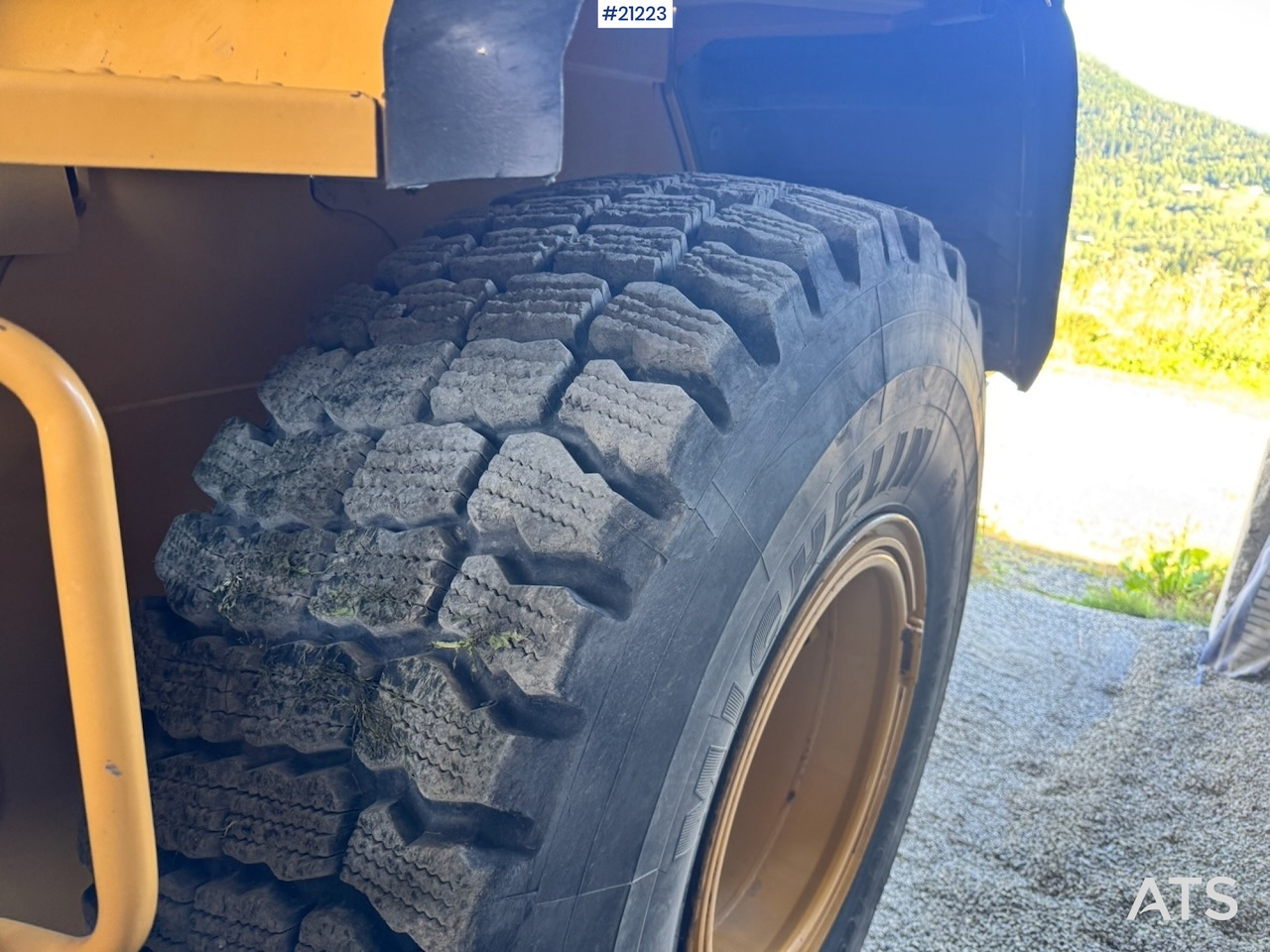 Utovarivač točkaš Caterpillar 930 K: slika 18
