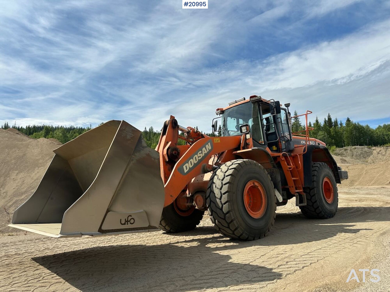 Doosan DL 450-3 - Utovarivač točkaš: slika 2 Doosan DL 450-3 - Utovarivač točkaš: slika 2