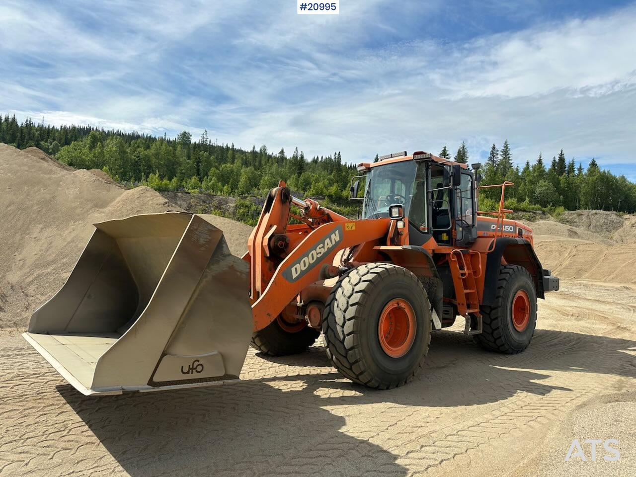 Doosan DL 450-3 - Utovarivač točkaš: slika 3 Doosan DL 450-3 - Utovarivač točkaš: slika 3