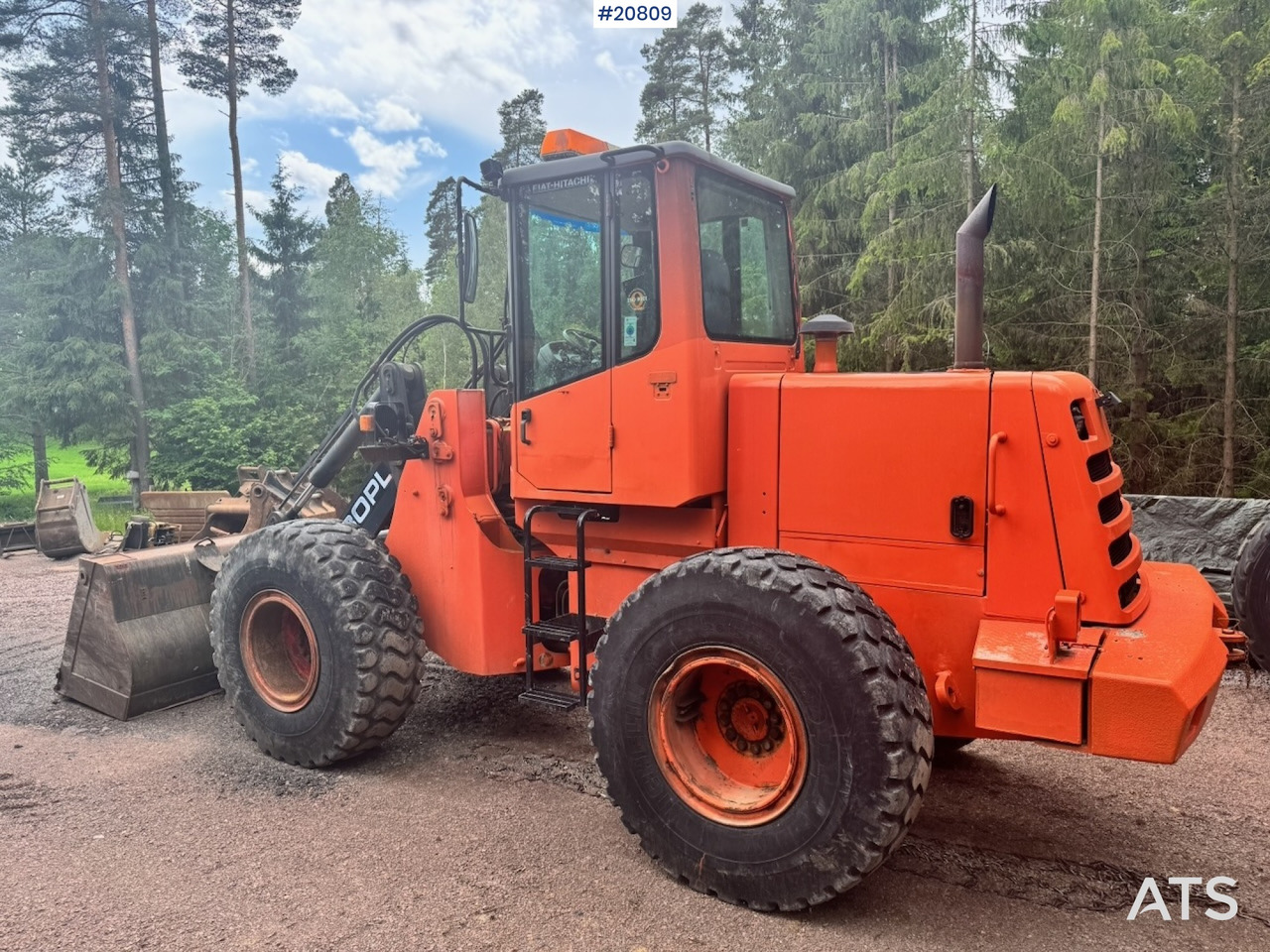 Fiat Hitachi W130PL - Utovarivač točkaš: slika 3 Fiat Hitachi W130PL - Utovarivač točkaš: slika 3