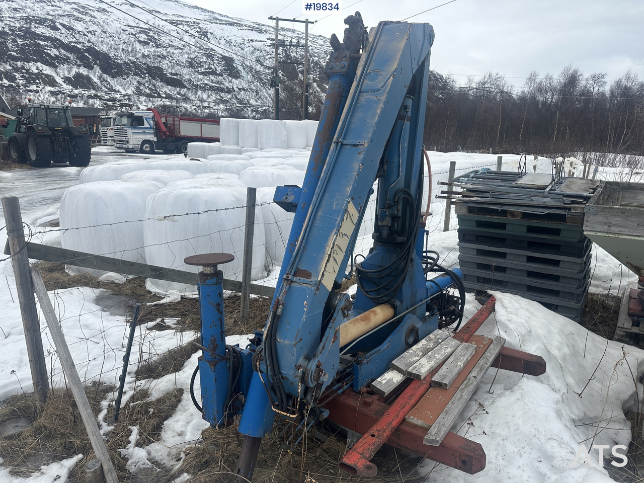 HMF rear-mounted 10 t/m crane - Kran za kamion: slika 2 HMF rear-mounted 10 t/m crane - Kran za kamion: slika 2