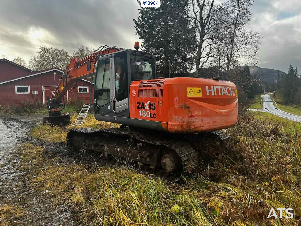 Hitachi ZX180LC-3 - Bager: slika 1 Hitachi ZX180LC-3 - Bager: slika 1