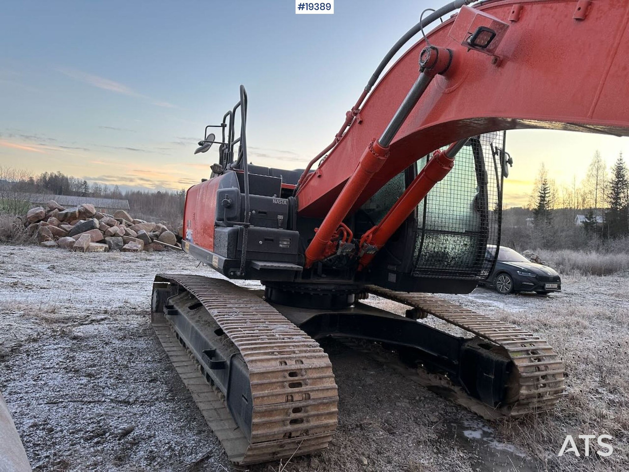 Hitachi ZX210LC-6 - Bager: slika 5 Hitachi ZX210LC-6 - Bager: slika 5