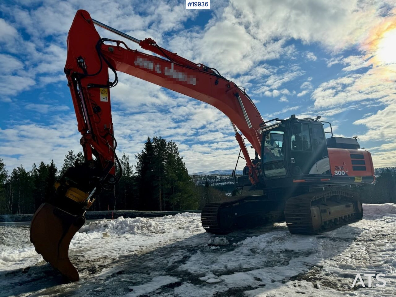 Hitachi ZX300LC-6 Beltegraver m/ 2 skuffer, tilt og GPS - Bager: slika 1 Hitachi ZX300LC-6 Beltegraver m/ 2 skuffer, tilt og GPS - Bager: slika 1