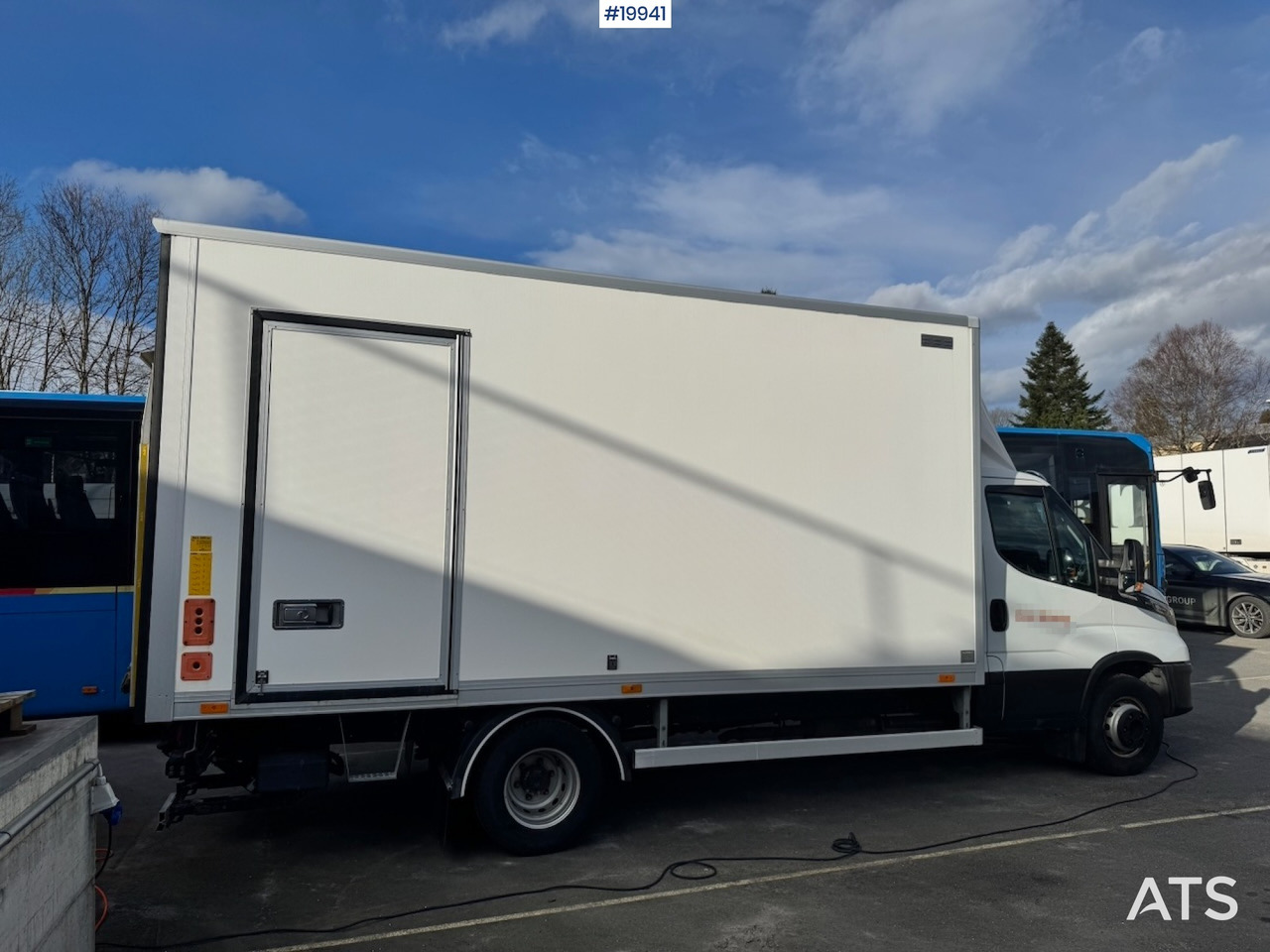 Iveco 70C21 - Kamion sa zatvorenim sandukom: slika 3 Iveco 70C21 - Kamion sa zatvorenim sandukom: slika 3