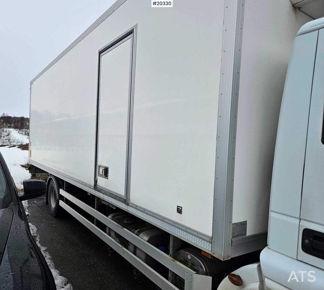 Iveco Eurocargo - Kamion sa zatvorenim sandukom: slika 2 Iveco Eurocargo - Kamion sa zatvorenim sandukom: slika 2