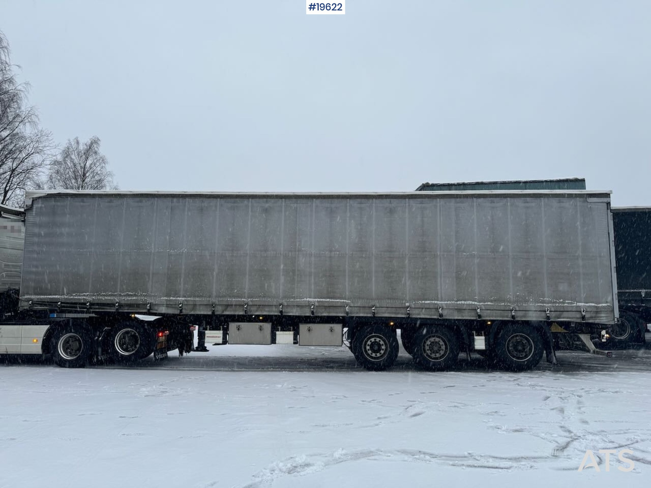 Kaessbohrer Gardinsemi - Poluprikolica sa ceradom: slika 1 Kaessbohrer Gardinsemi - Poluprikolica sa ceradom: slika 1
