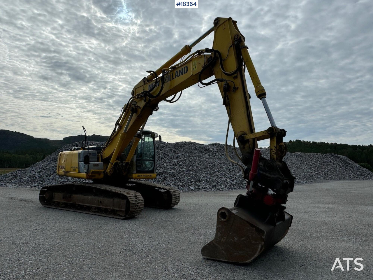 Kobelco E215B - Bager: slika 2 Kobelco E215B - Bager: slika 2