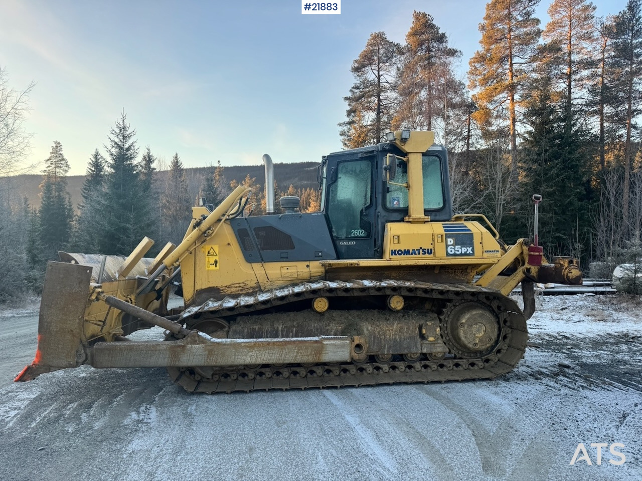 Komatsu D65 PX-15 - Buldožer: slika 3 Komatsu D65 PX-15 - Buldožer: slika 3