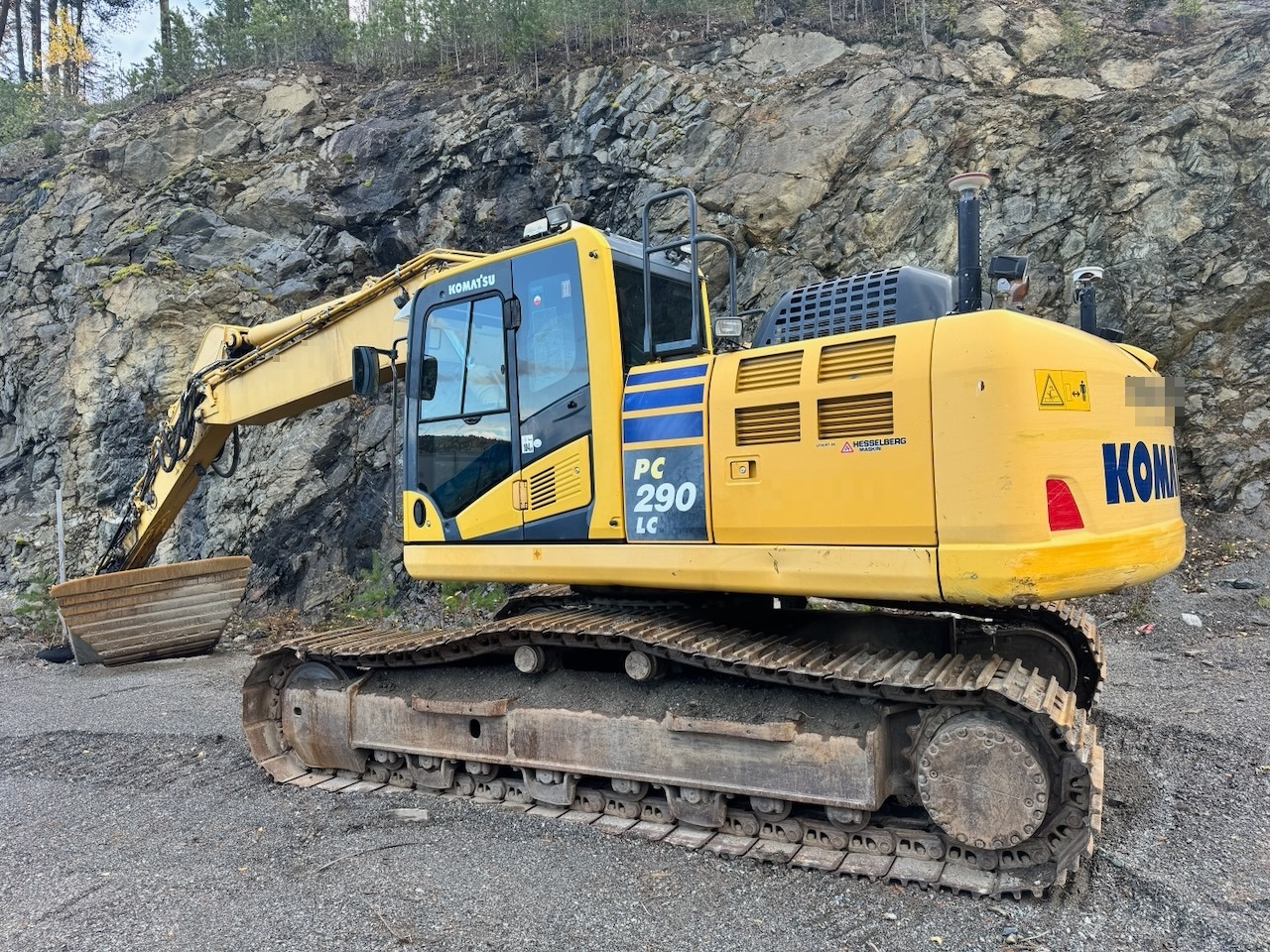 Komatsu Komatsu PC290LC-10 m/ Rototilt, 2 skuffer og GPS. Nytt understell! - Bager guseničar: slika 3 Komatsu Komatsu PC290LC-10 m/ Rototilt, 2 skuffer og GPS. Nytt understell! - Bager guseničar: slika 3