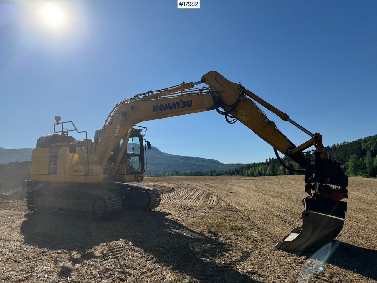 Komatsu PC170LC-11 - Bager guseničar: slika 2 Komatsu PC170LC-11 - Bager guseničar: slika 2