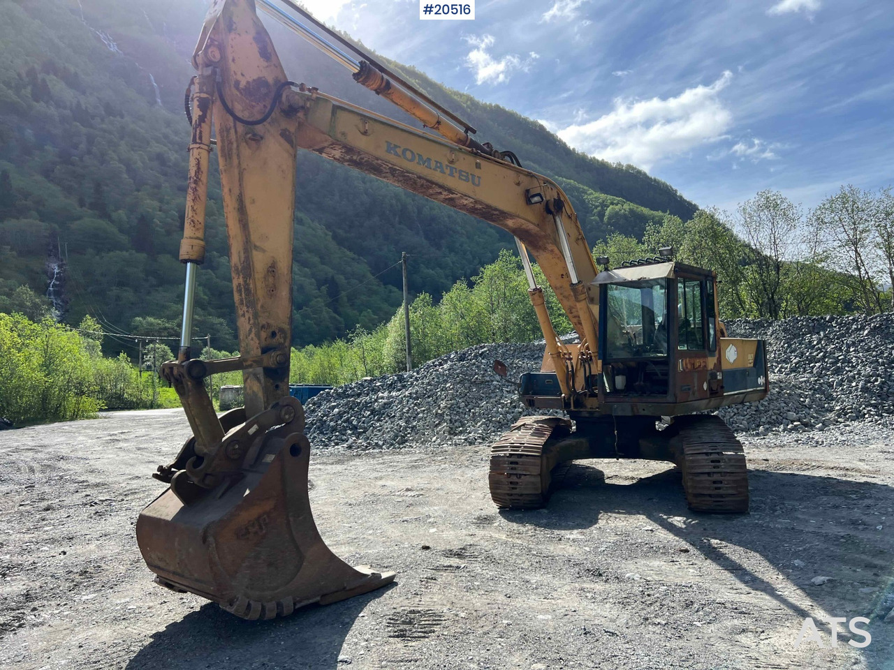 Komatsu PC200-3 - Bager: slika 4 Komatsu PC200-3 - Bager: slika 4