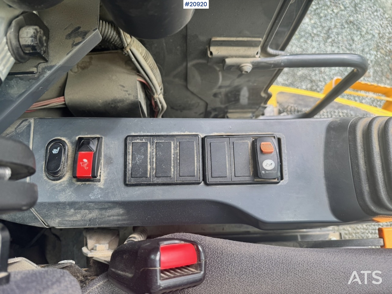 Bager guseničar Komatsu PC229USLC-11: slika 42