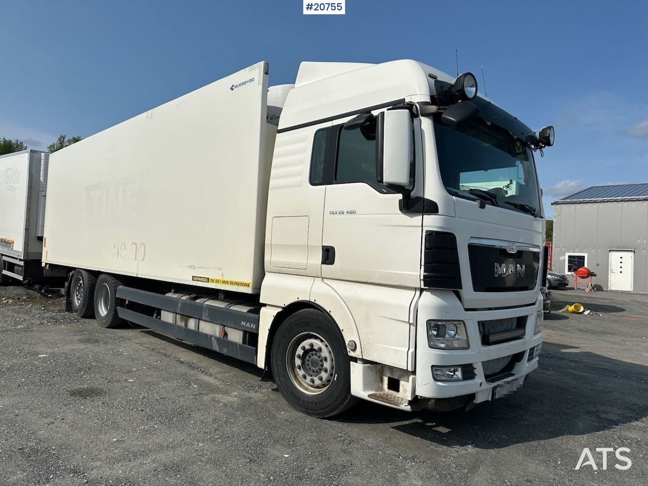 MAN TGX 26.480 - Kamion sa zatvorenim sandukom: slika 1 MAN TGX 26.480 - Kamion sa zatvorenim sandukom: slika 1